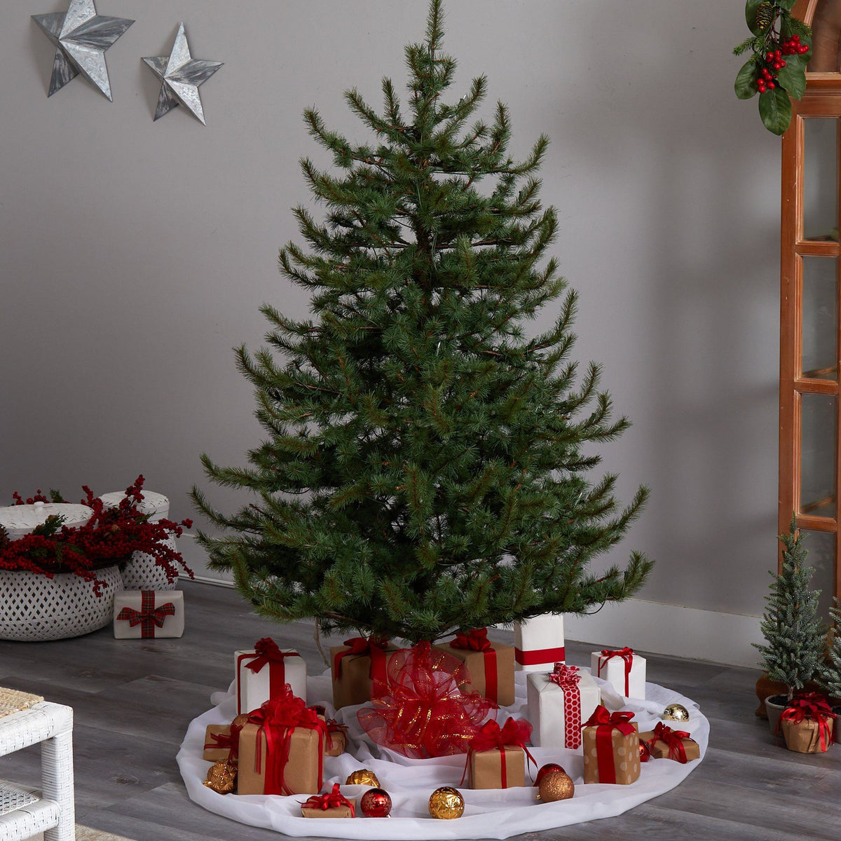 6' Vancouver Mountain Pine Artificial Christmas Tree with 350 Clear Lights and 1332 Bendable Branches