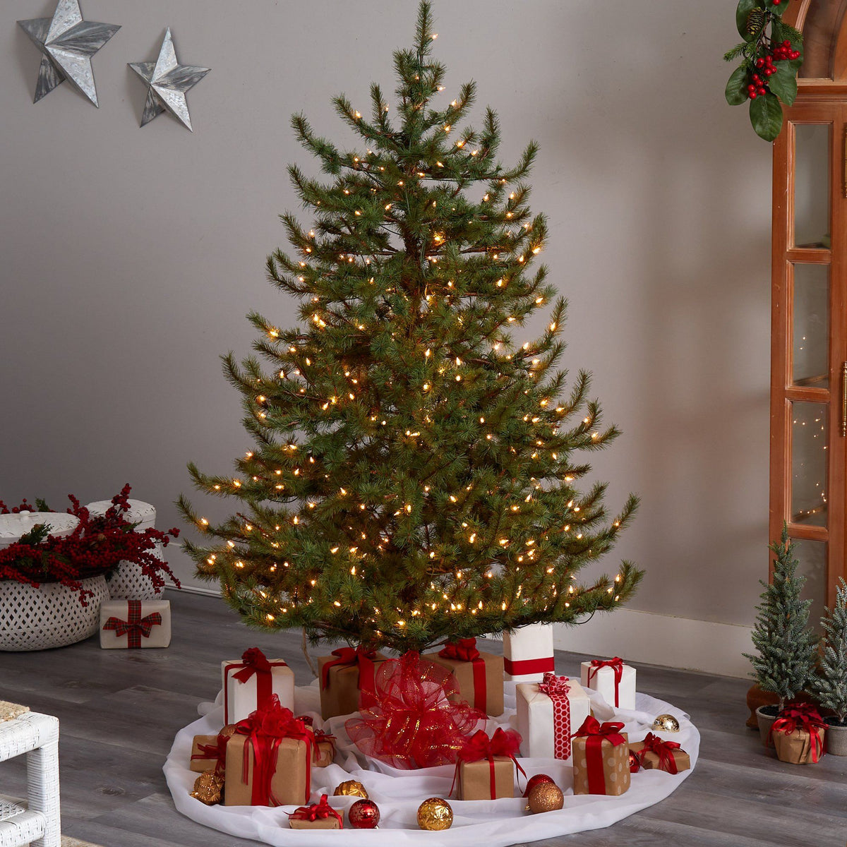 6' Vancouver Mountain Pine Artificial Christmas Tree with 350 Clear Lights and 1332 Bendable Branches